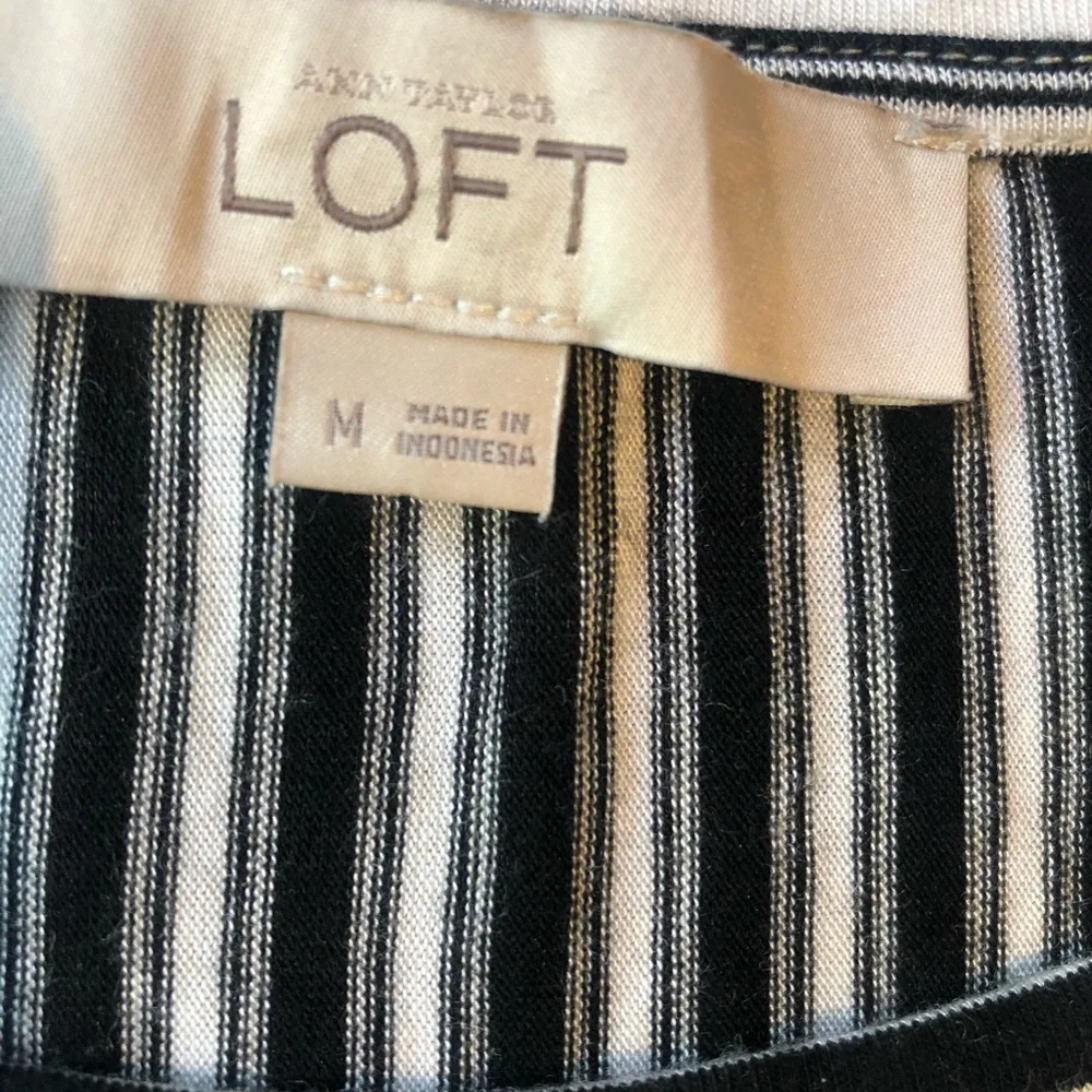 🌼 LOFT Top - Picture 7 of 10